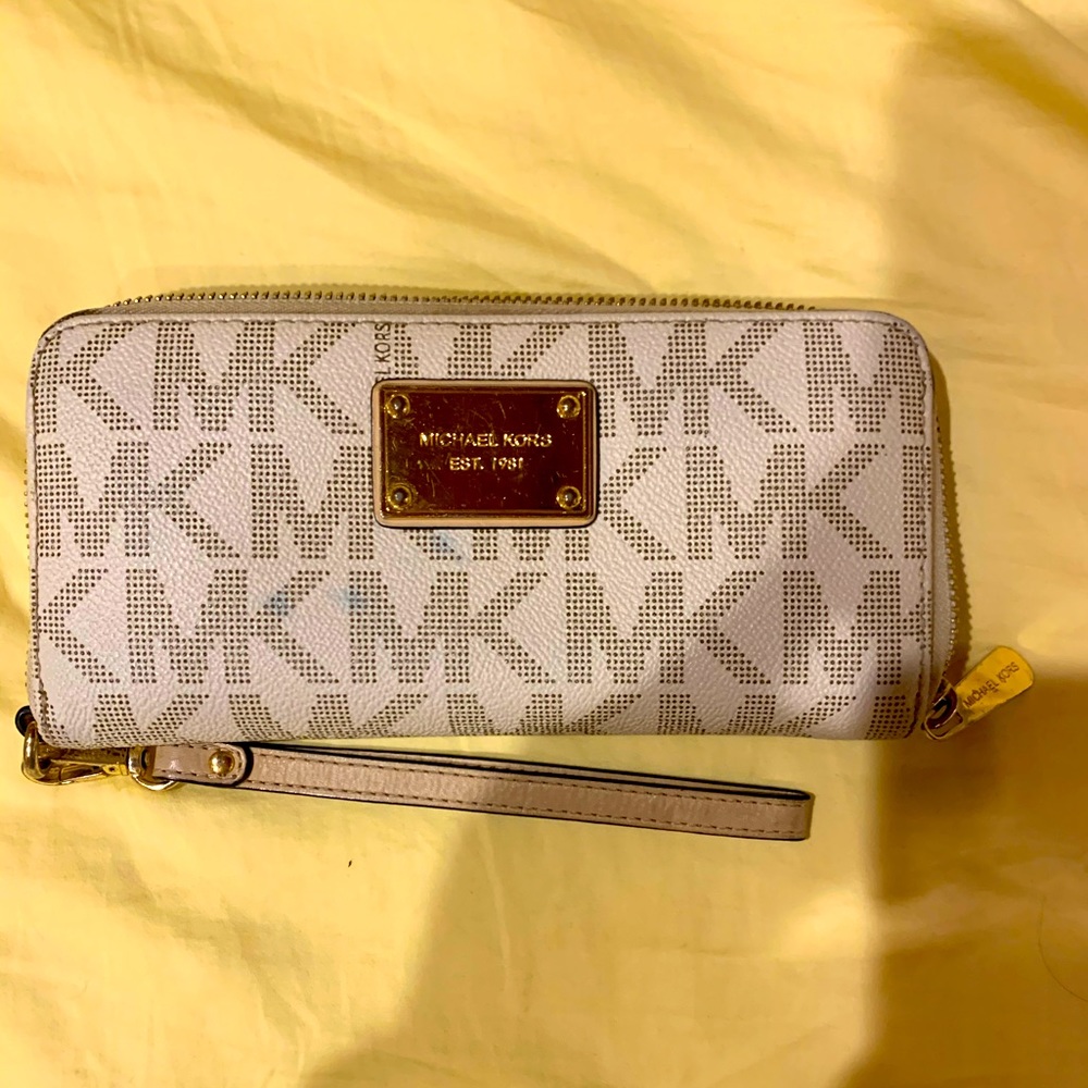 White MK print zipper wallet